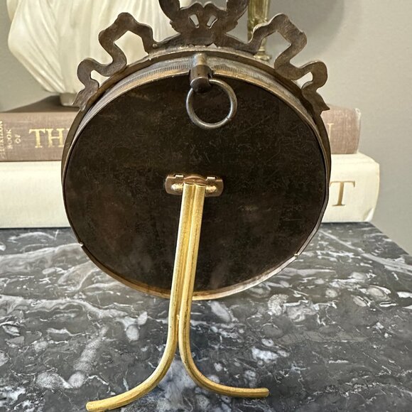 Antique (19th Century) French Bronze Oval Frame - Picture 5 of 9